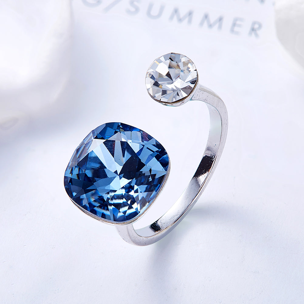 Bague avec Pierres Bleue et Blanche