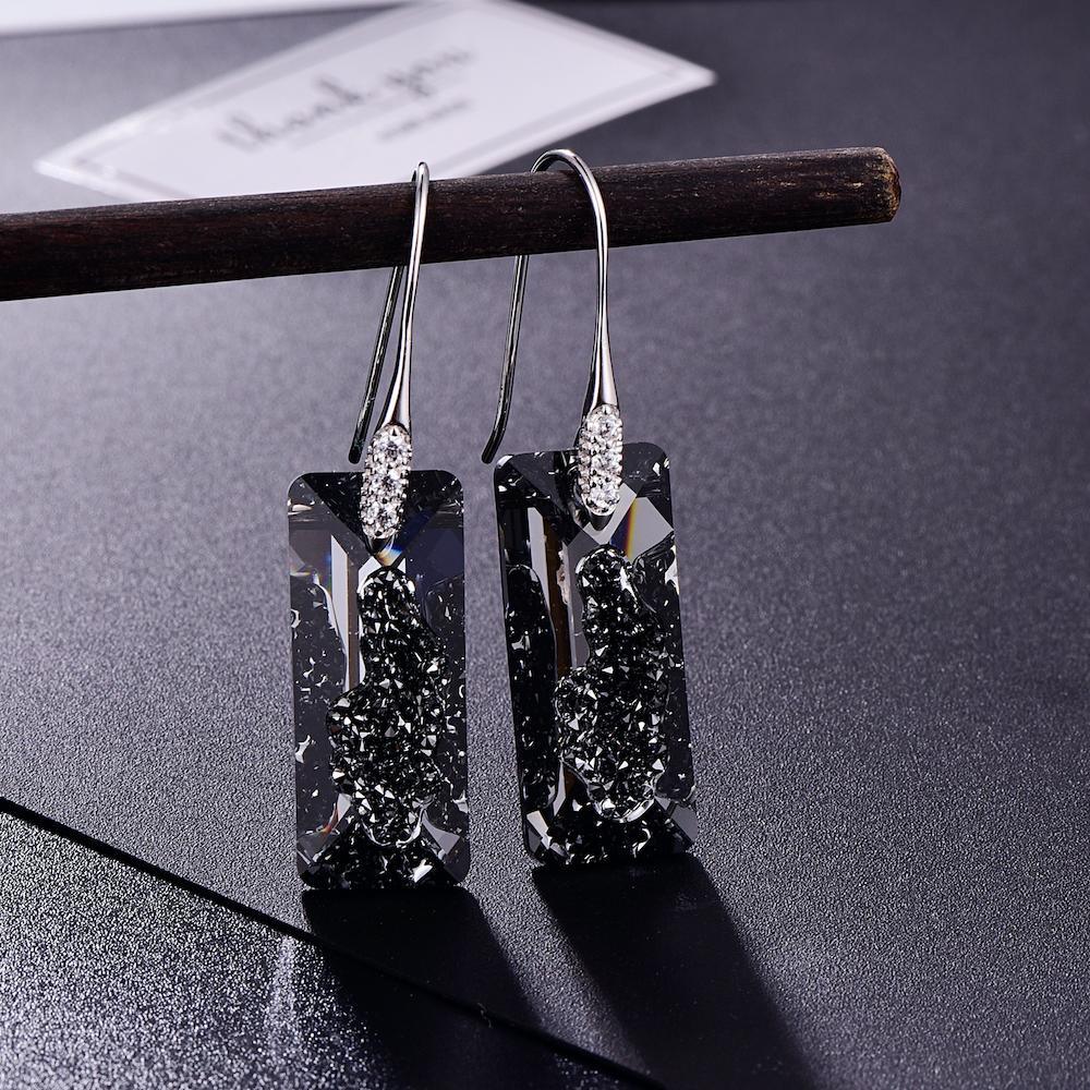 Boucles d'oreilles en cristal noir - Carallor l Site Officiel l Bijoux Uniques