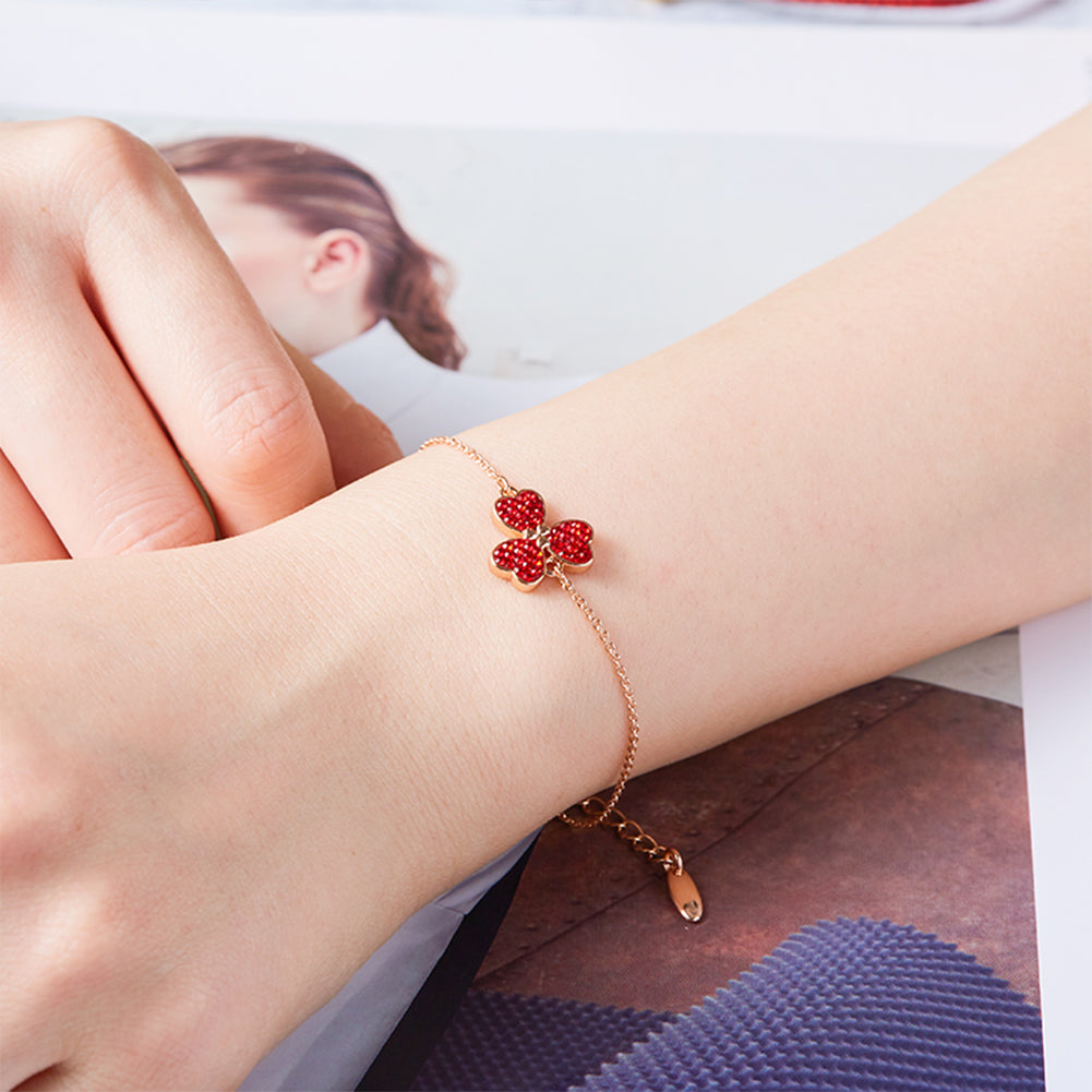 White Heart Clover Bracelet in Rose Gold